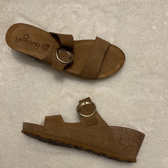 Yokono- Suede wedge buckle sandal- 9.5 - Picture 2 of 10